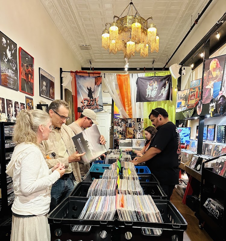 Rock Star Records and CDs - Photo 3