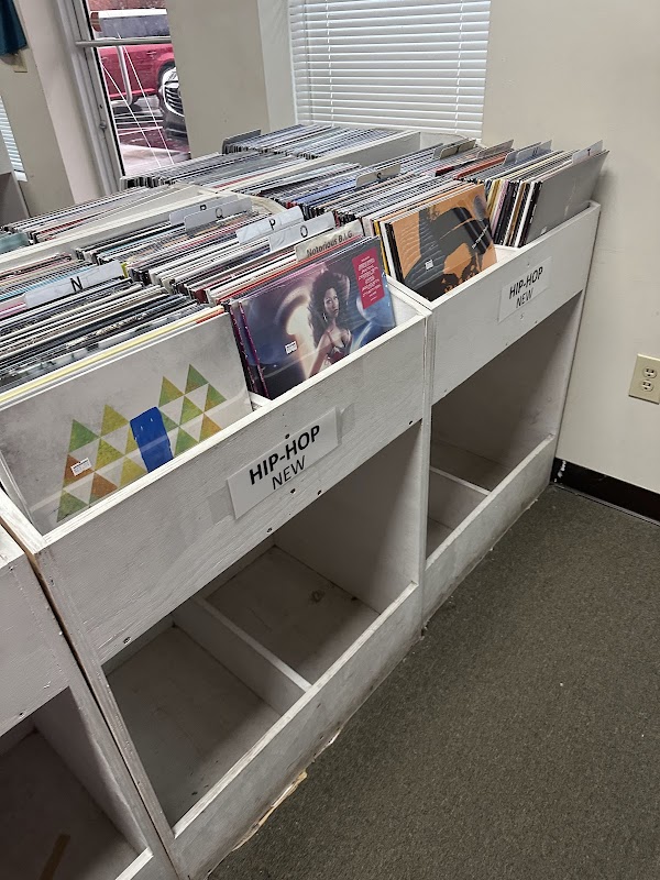 Hippo Records - Photo 3