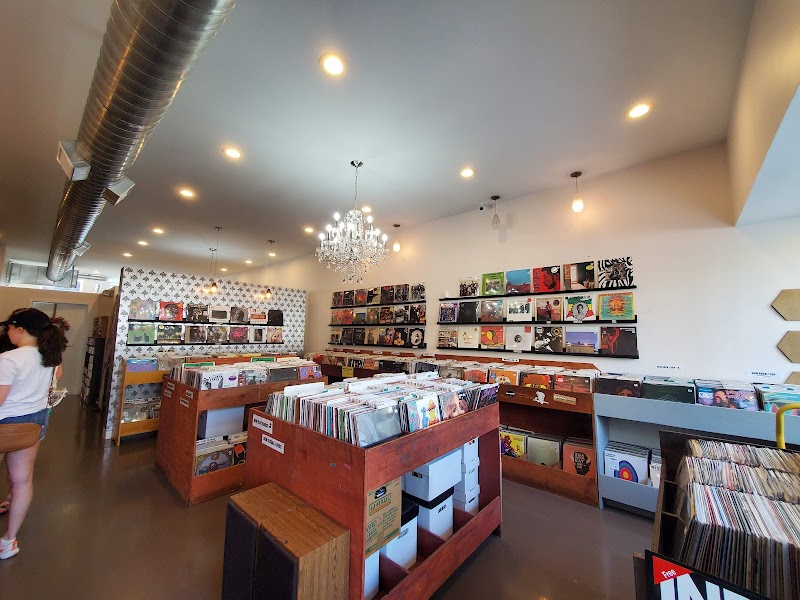 Chaz's Bull City Records - Photo 3