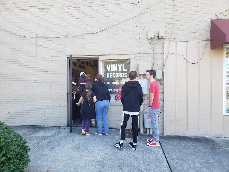 Old Records Off The Shelf - Photo 3