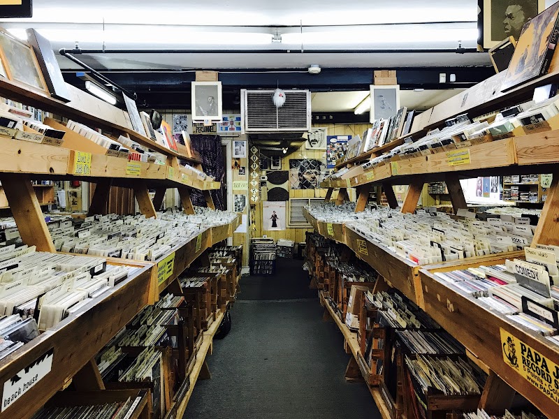 Papa Jazz Record Shoppe - Photo 2