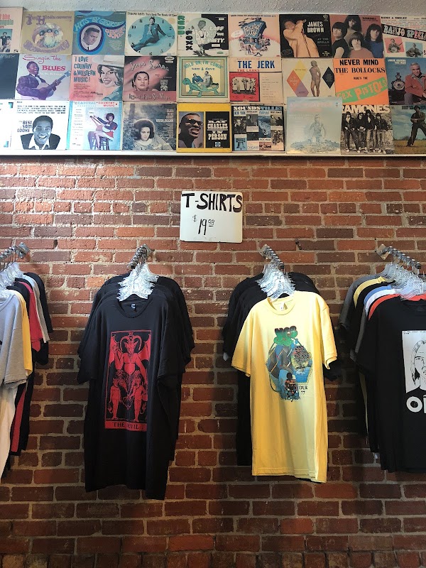 Voltage Records - Photo 5