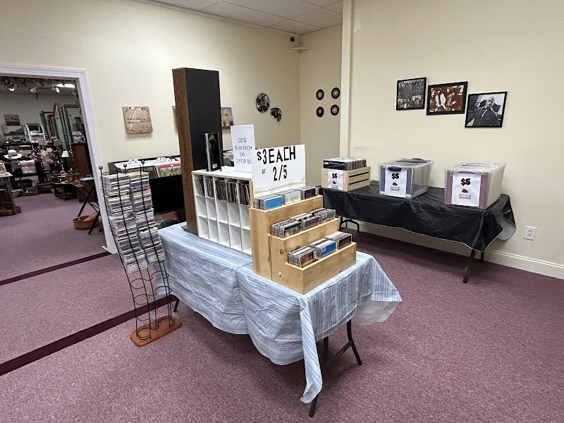 Neuse Records storefront