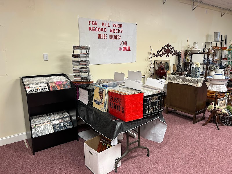 Neuse Records - Photo 3