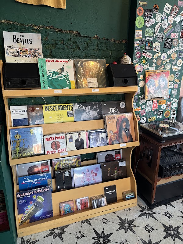 Papertown Records - Photo 4