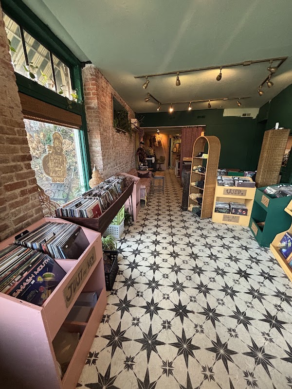 Papertown Records - Photo 5