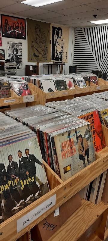 Noble Records - Photo 5