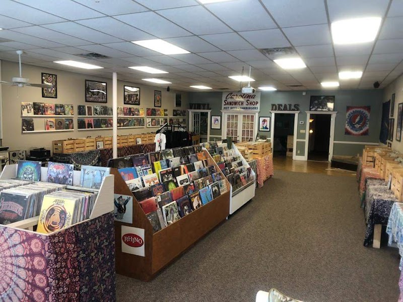 Main Street Vinyl, LLC - Photo 3