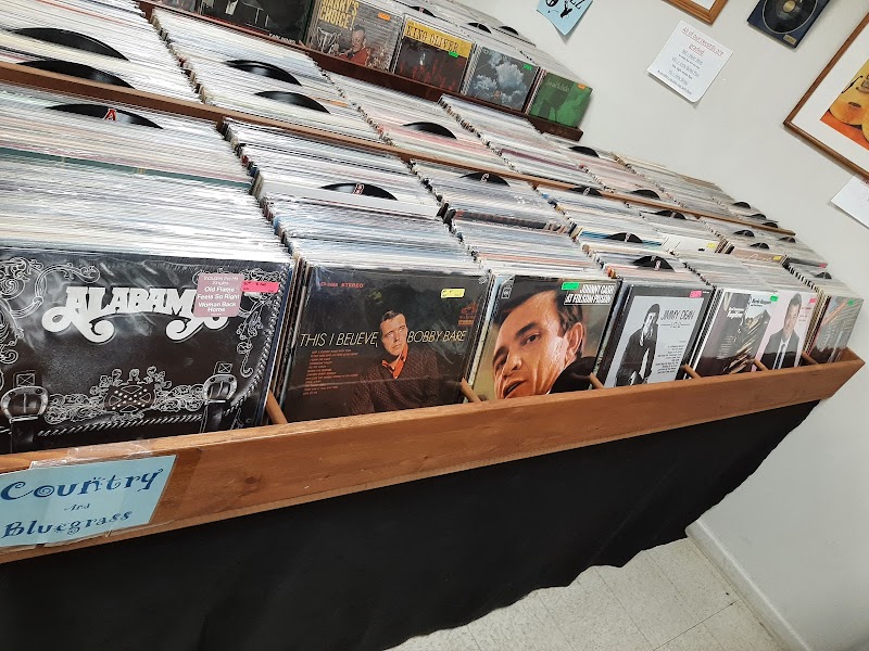 Classic Audio & Vinyl - Photo 3