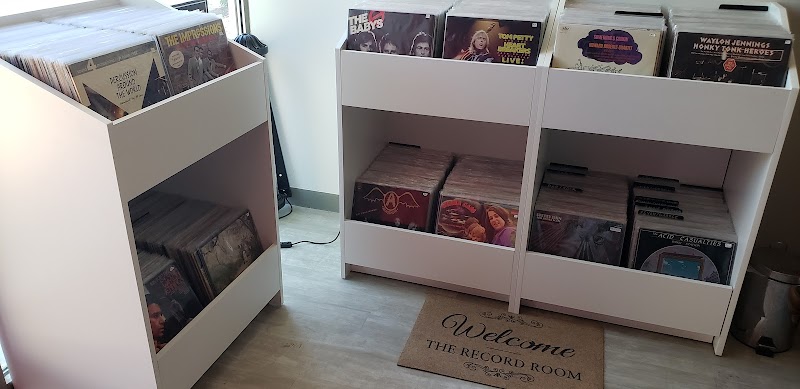 Westover Barber Shop & Record Room - Photo 5