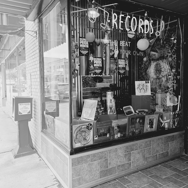 In Your Ear Music Emporium - Photo 4