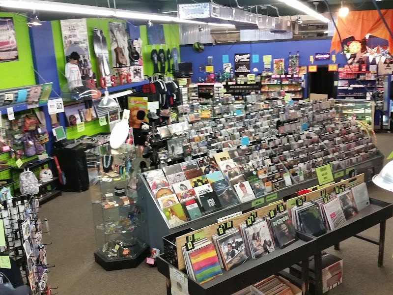 In Your Ear Music Emporium - Photo 5