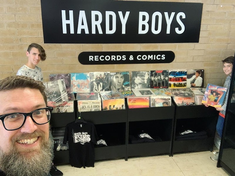 Hardy Boys Records and Comics 2 - Photo 3