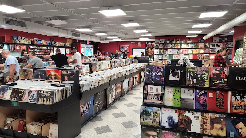 Lunchbox Records - Photo 2