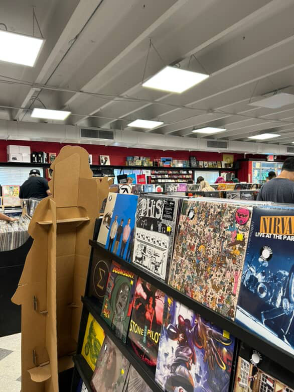 Lunchbox Records - Photo 4