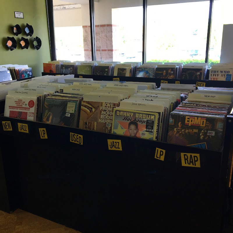 Hippo Records Winston Salem - Photo 3