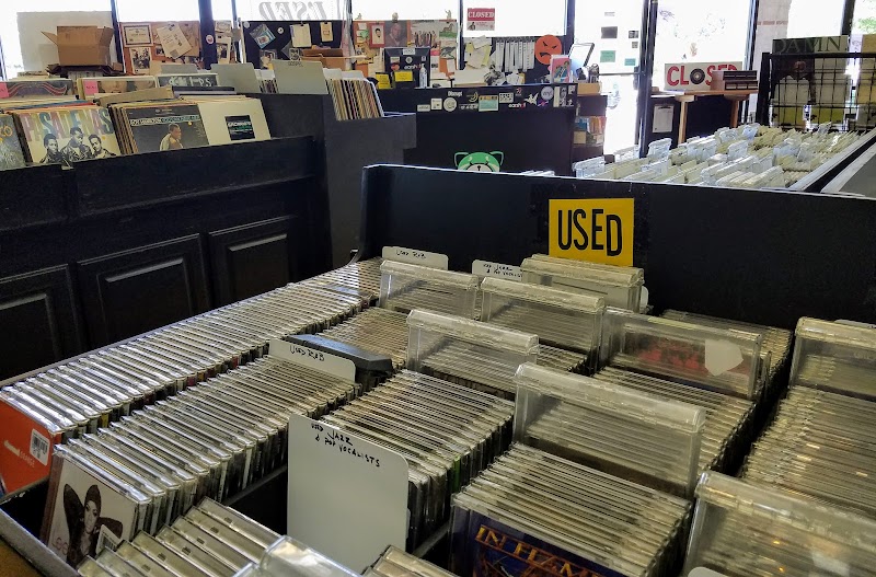 Hippo Records Winston Salem - Photo 4