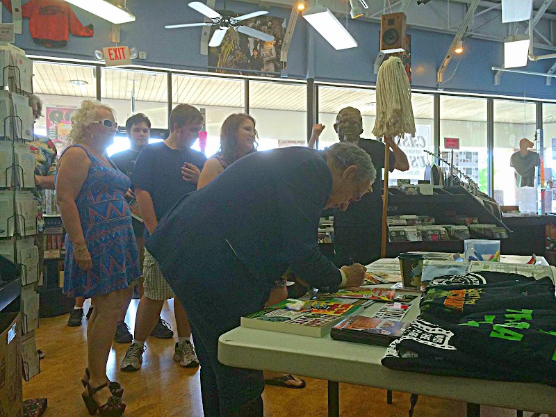 Hippo Records Winston Salem - Photo 5