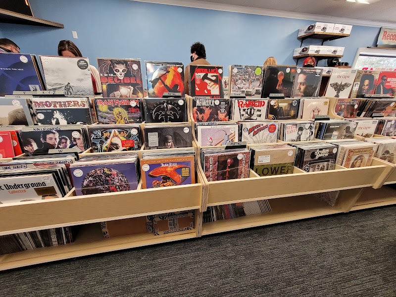 Record Bar - Photo 3