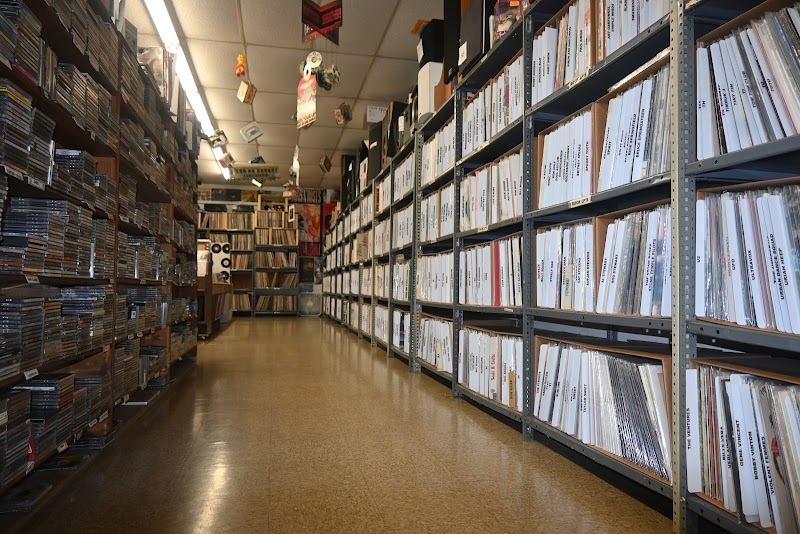 Repo Record - Photo 2