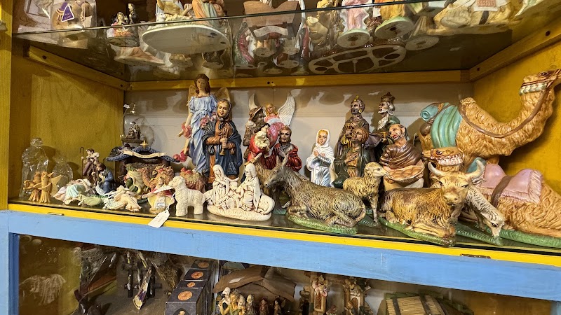 Elkin Antiques & Collectibles Mall - Photo 3