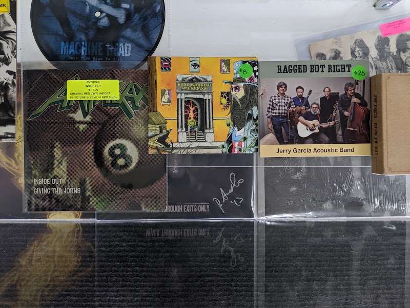 Recyclable Records - Photo 3