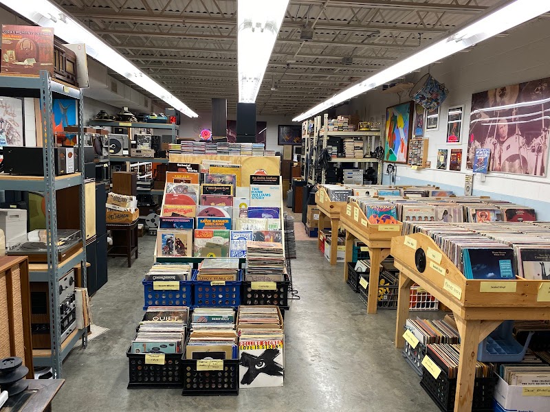 Vintage Audio Exchange - Photo 2