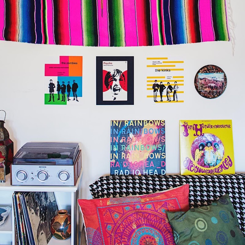 Modern Legend - Photo 2