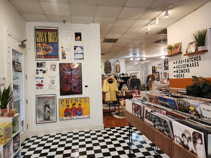 Modern Legend - Photo 5