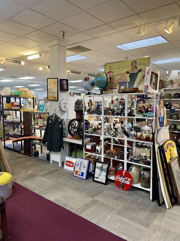 Lost In Time Antique Mall - Photo 3