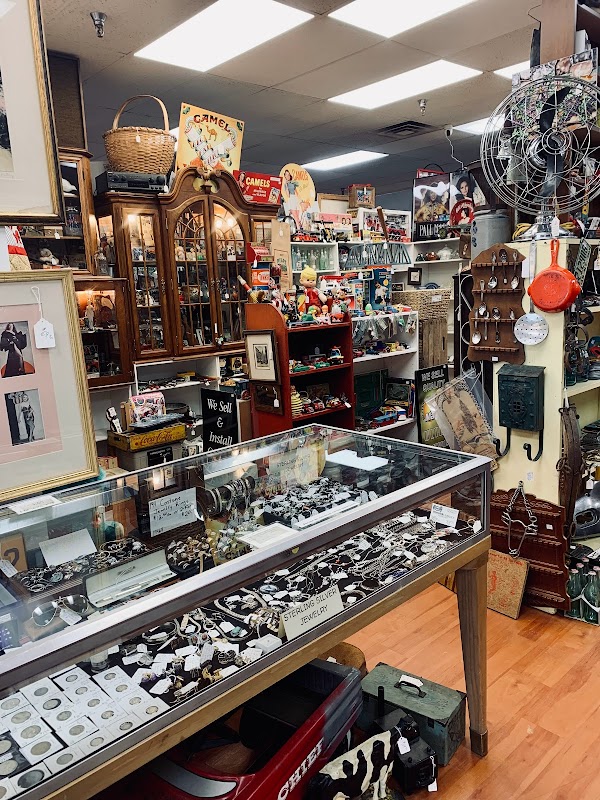 Lost In Time Antique Mall - Photo 5