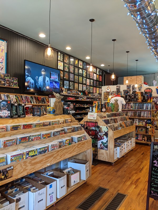 Morgan's Comics - Photo 2