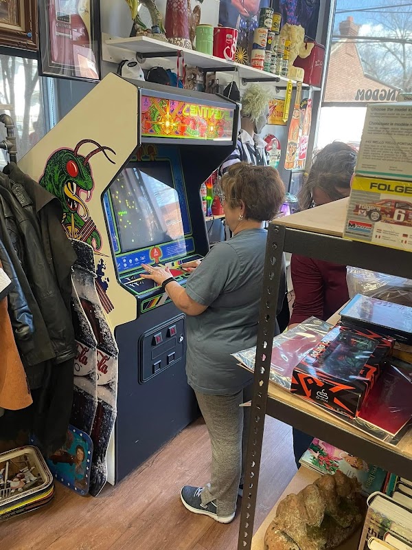 Kingdom Corner Collectibles - Photo 3