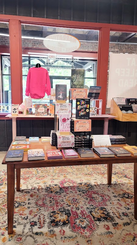 Narrative Bookstore - Photo 3