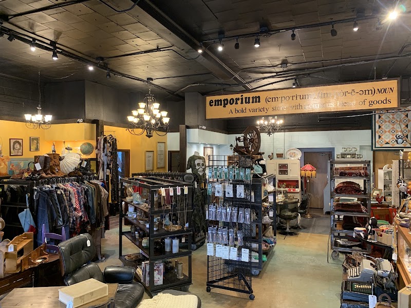 Finders & Seekers Emporium - Photo 3