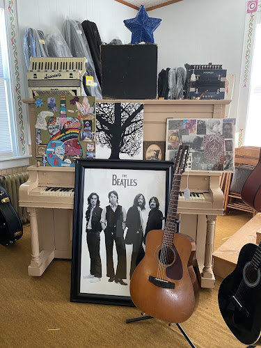 New Star Music storefront