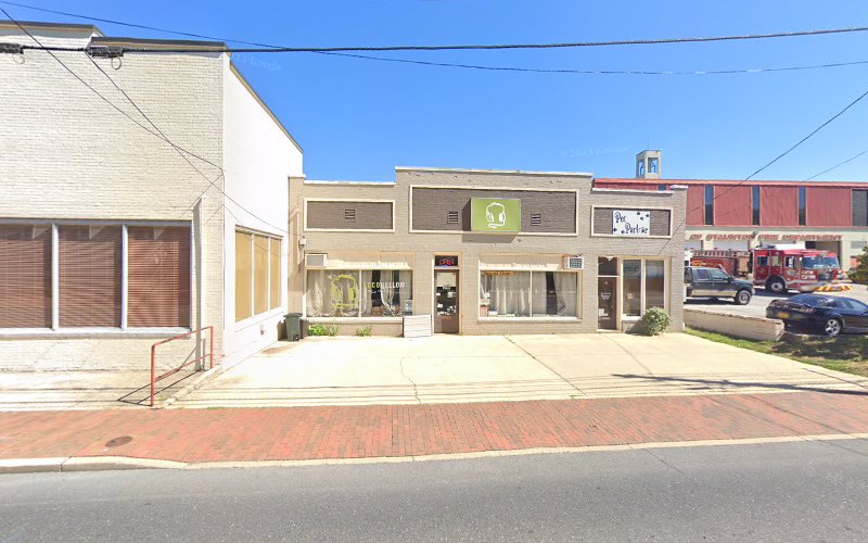 EccoHollow Art & Sound storefront